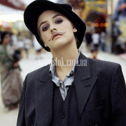 Можно ли выглядеть привлекательно, примеряя одежду в мужском стиле?